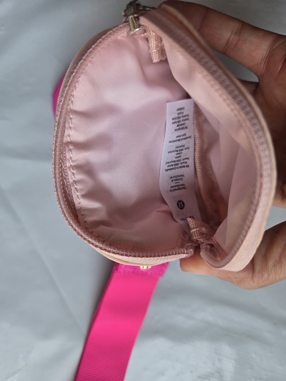 lululemon Dual Pouch Wrislet Wallet NEON PINK - Picture 6 of 8